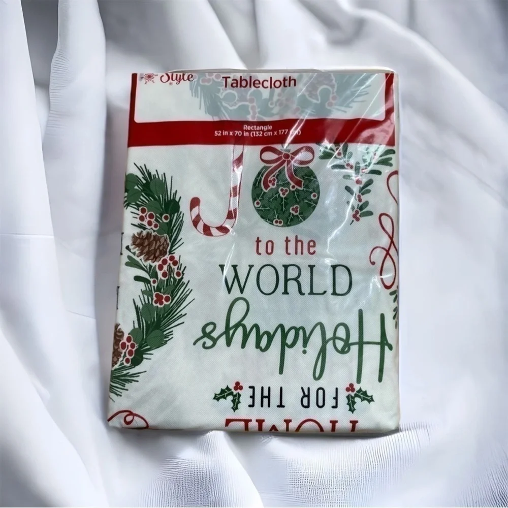 Joy to the World Wreath Table Cloth NWT Rectangle 52x70 Christmas Holiday